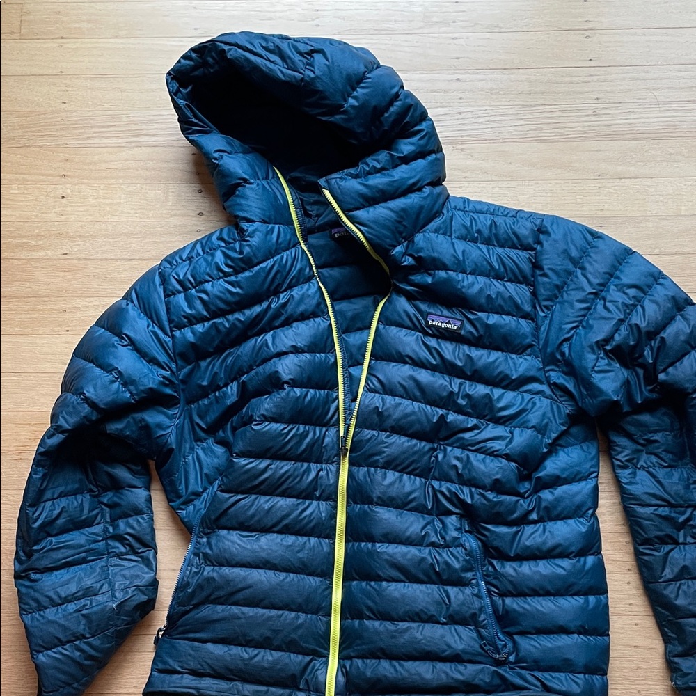 Patagonia Navy Hooded Puffer Jacket